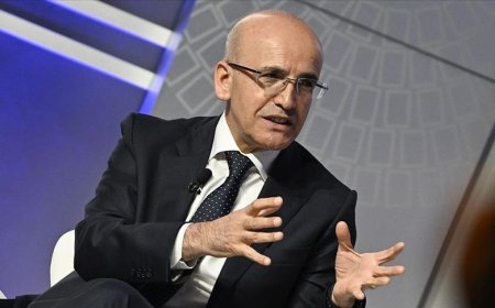 Hazine ve Maliye Bakanı Şimşek: Yıllık cari açık 22 milyar dolarla sürdürülebilir seviyelerde kalmaya devam etti