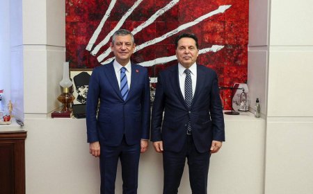 Ahmet Özer'den Özgür Özel'e ziyaret: 'Barış süreci konusunda görüş teatisinde bulunduk'