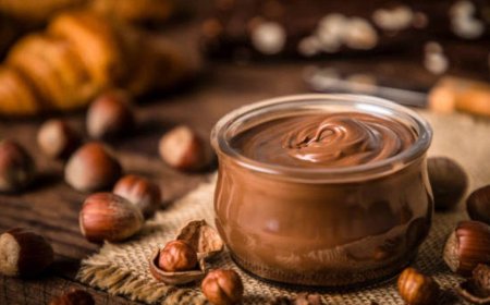 Kahvaltı sofralarına enerji katan enfes lezzet: Fındık kreması tarifi