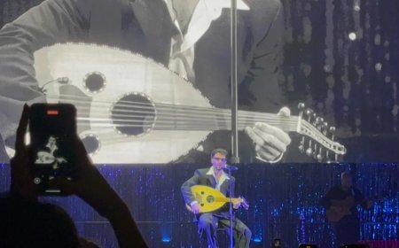 İstanbul'a geldi. Şarkıcı Saint Levant'tan "Özgür Filistin" çağrısı