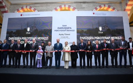 İbn Haldun Üniversitesi "Darüşşifa Psikoterapi Merkezi" törenle açıldı