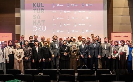 TÜGVA'nın "İz ve Yansıma" temalı "Kültür Sanat Okulu" tanıtıldı